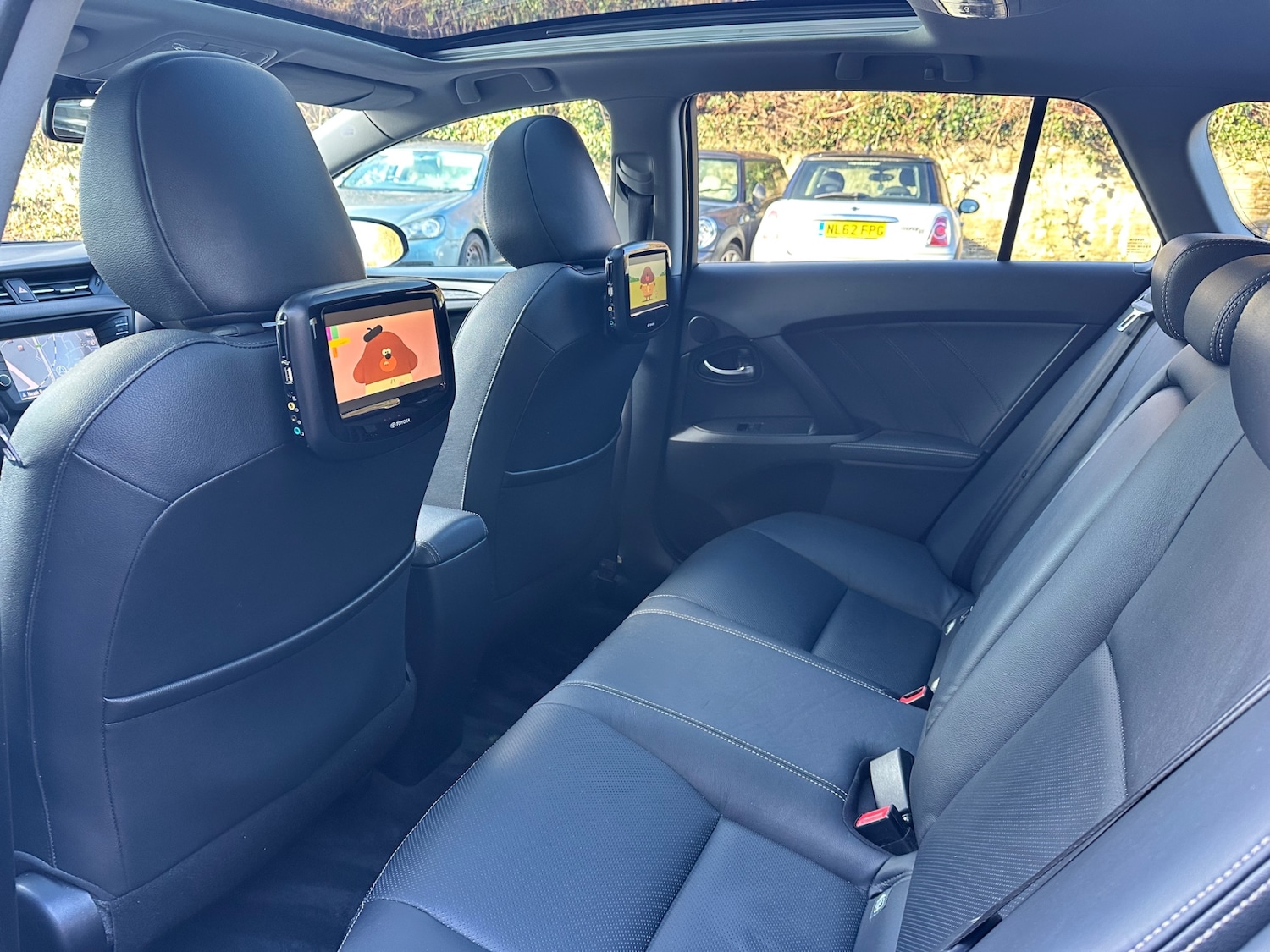 Used Toyota Avensis 2015 for sale - 77310886: Photo 14