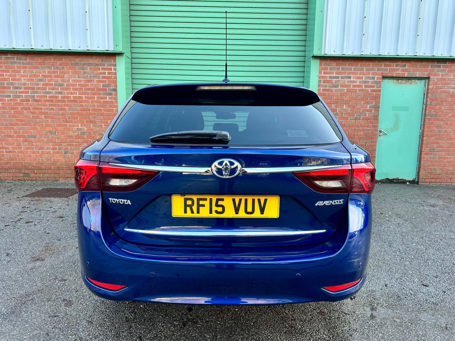 Used Toyota Avensis 2015 for sale - 77310886: Photo 16