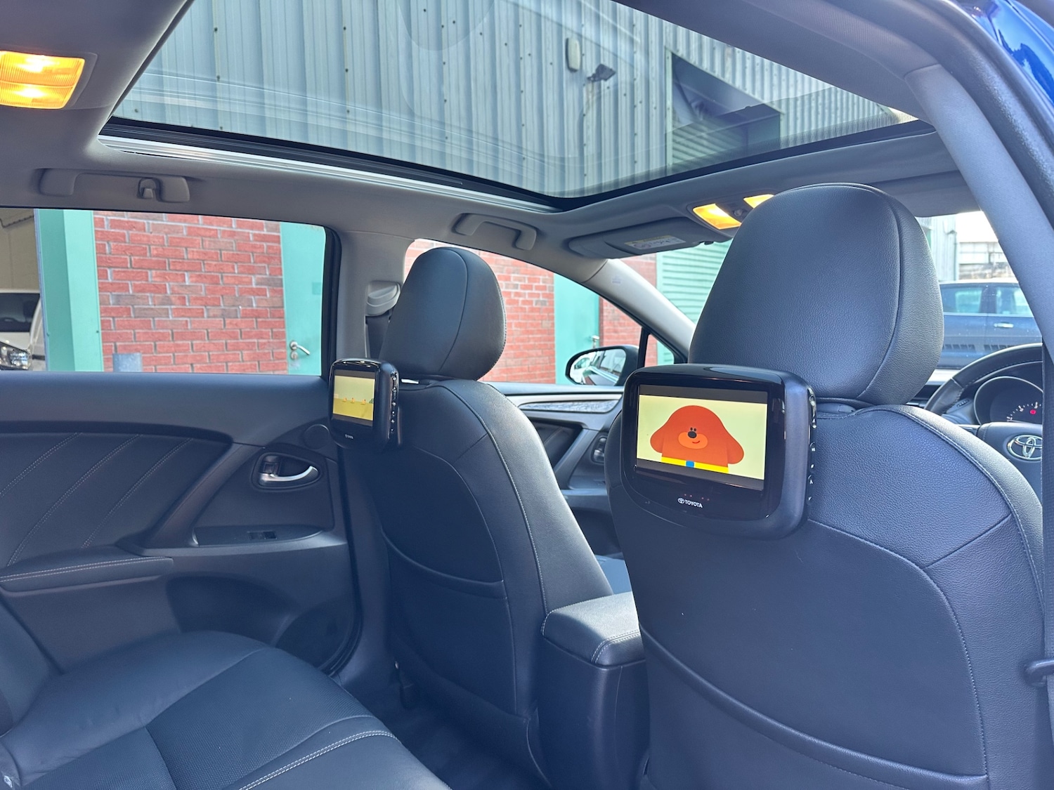 Used Toyota Avensis 2015 for sale - 77310886: Photo 5