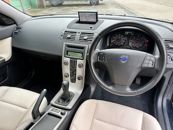 Used Volvo V50 2011 for sale - 77797576: Photo