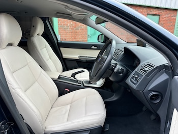 Used Volvo V50 2011 for sale - 77797576: Photo