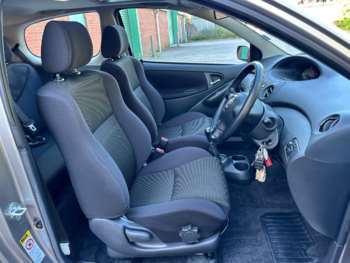 Used Toyota Yaris 2004 for sale - 75101465: Photo