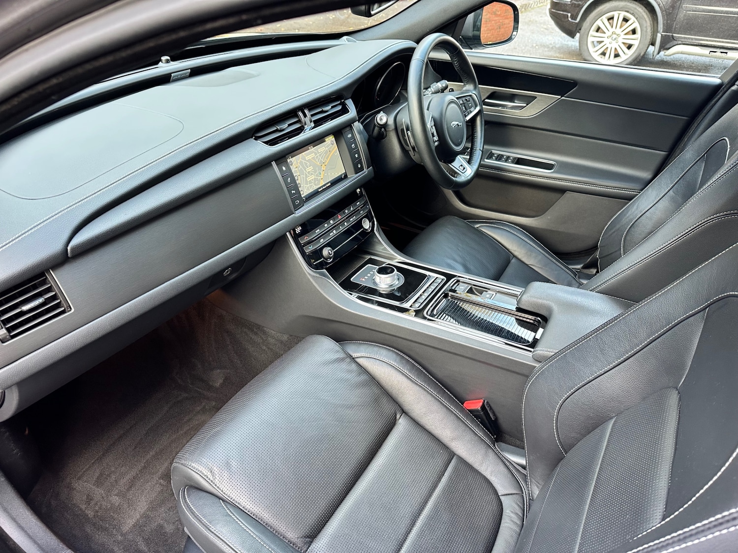 Used Jaguar XF 2016 for sale - 76789505: Photo 18