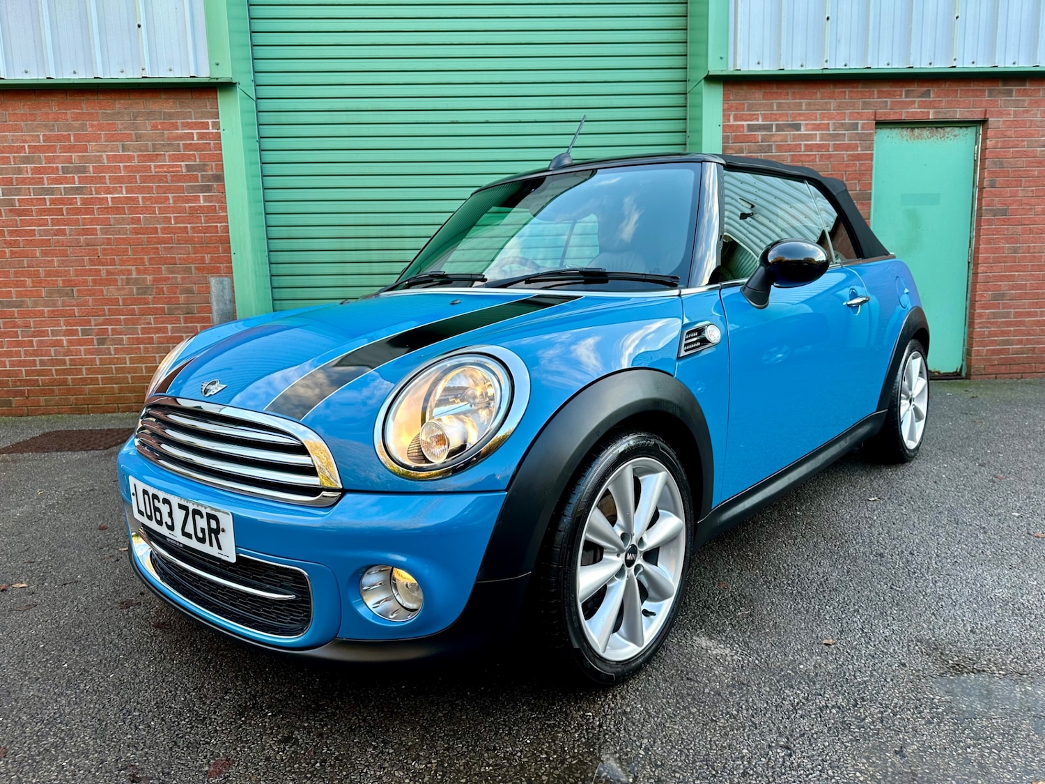 Used MINI Convertible 2014 for sale - 76598002: Photo 6