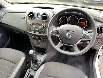 Used Dacia Sandero Stepway 2019 for sale - 77729039: Photo