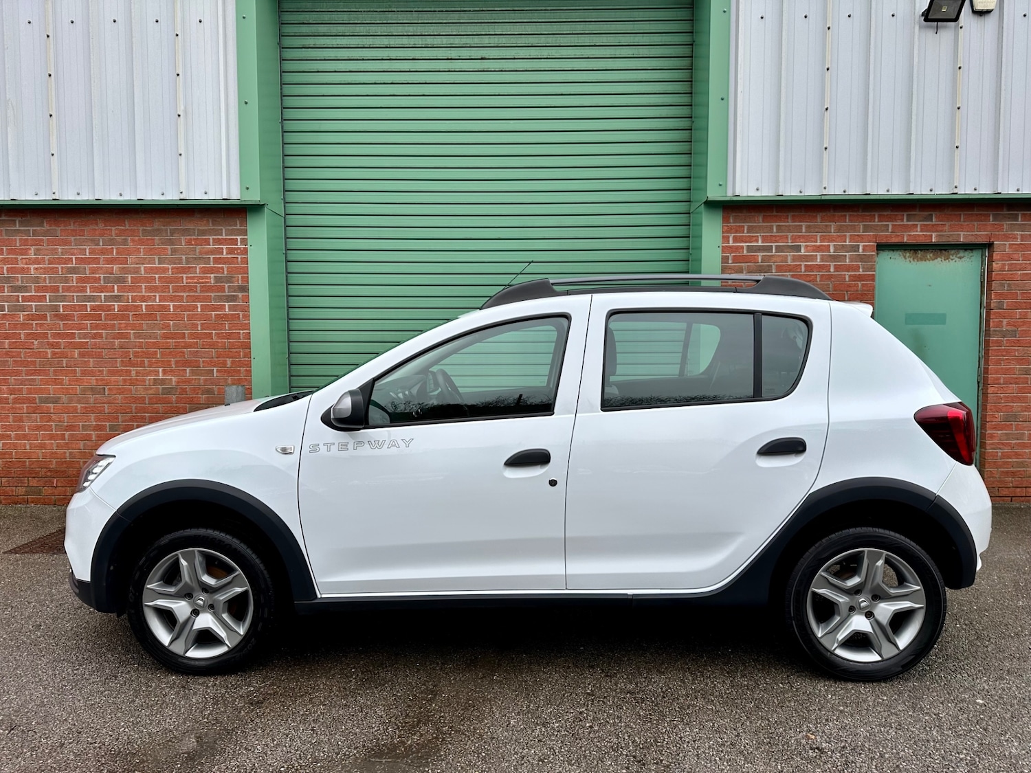 Used Dacia Sandero Stepway 2019 for sale - 77729039: Photo 9