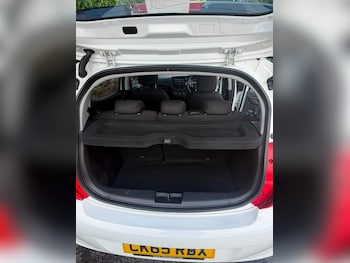 Used Vauxhall Viva 2015 for sale - 79456907: Photo
