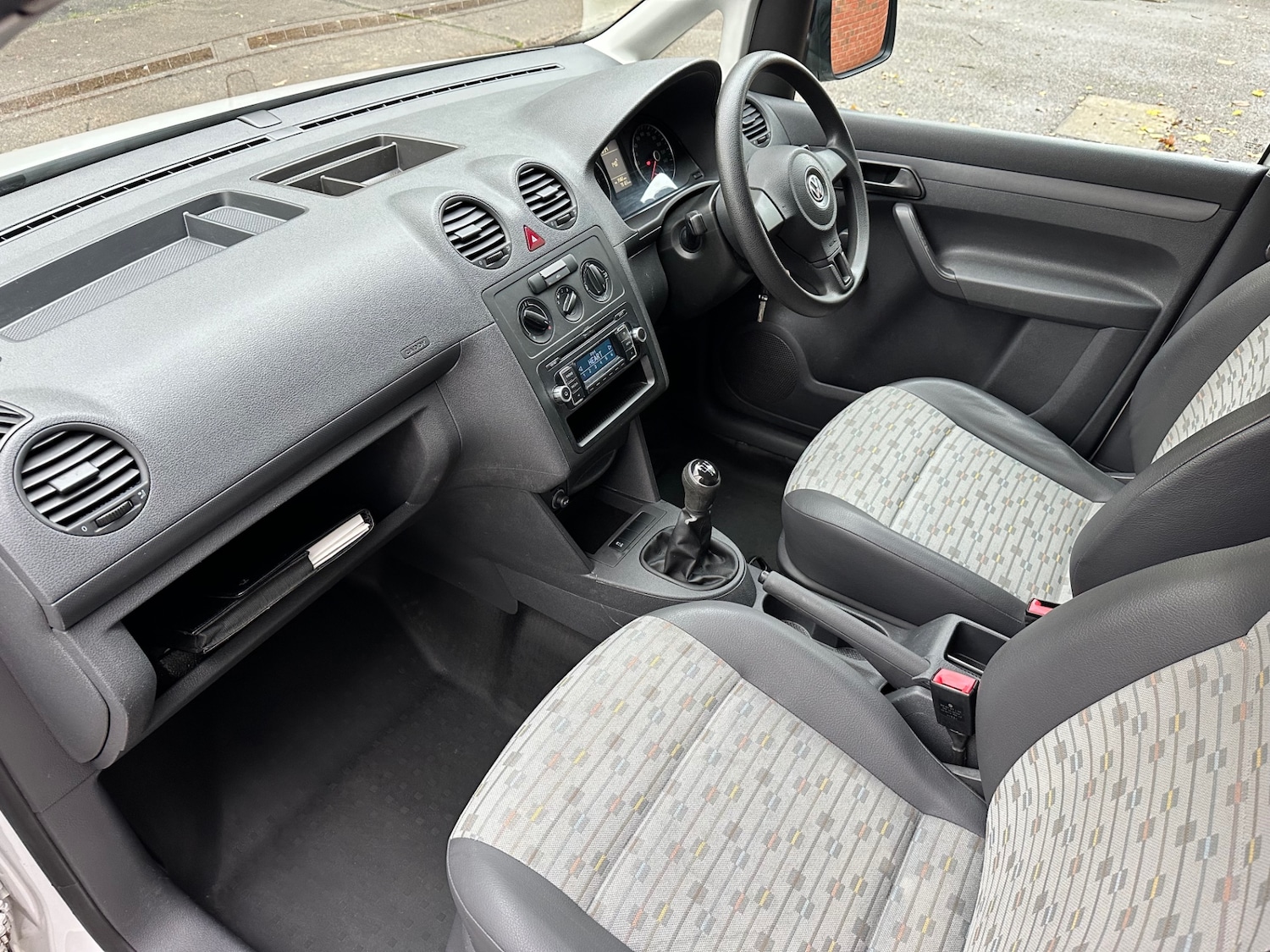 Used Volkswagen Caddy Maxi 2013 for sale - 76427820: Photo 14