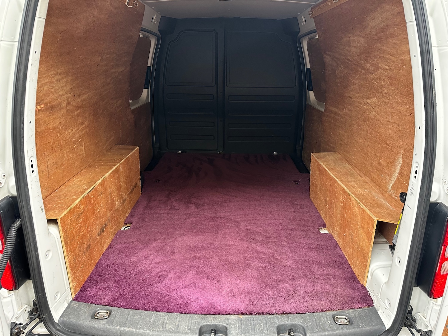 Used Volkswagen Caddy Maxi 2013 for sale - 76427820: Photo 4