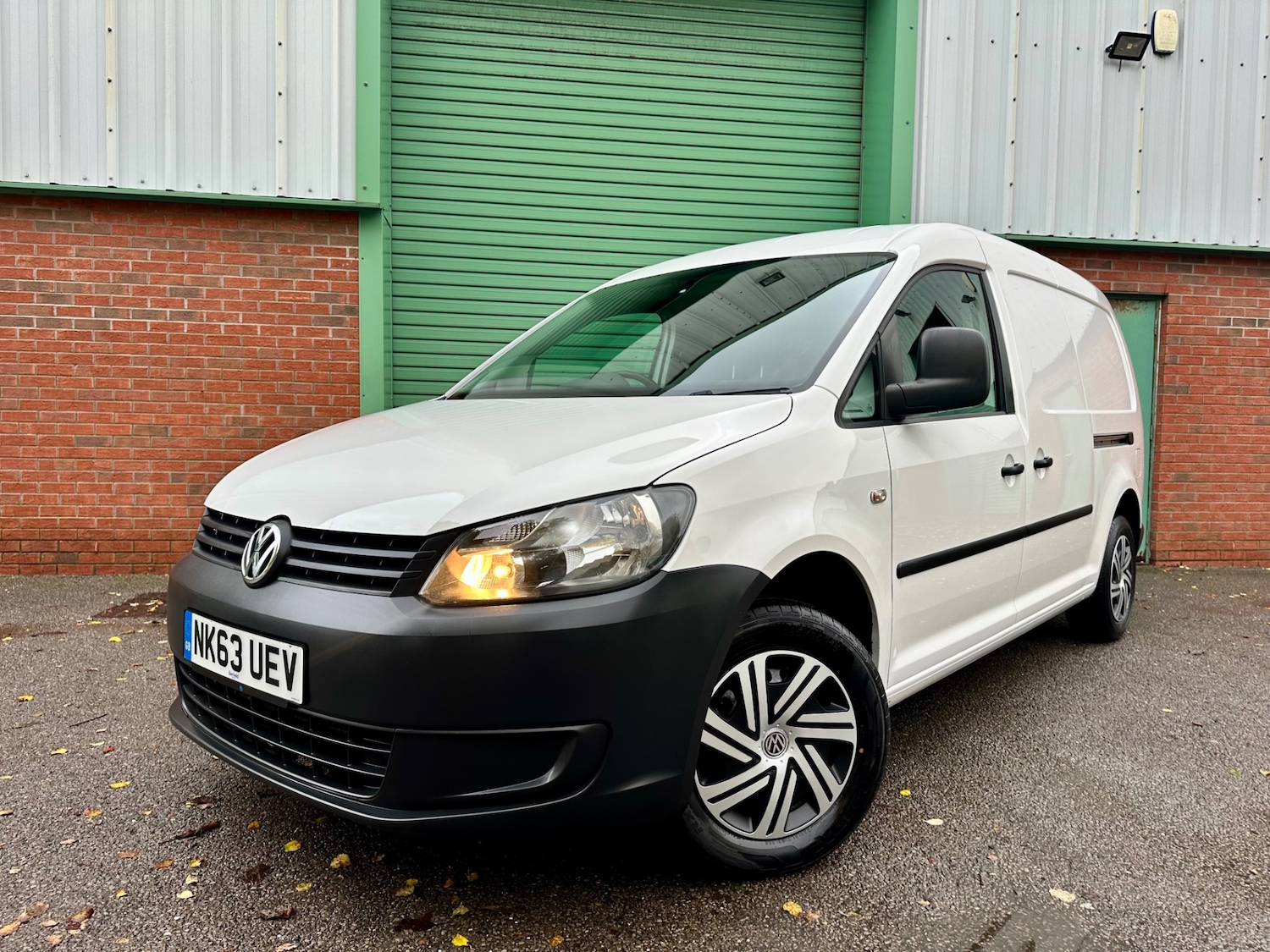 Used Volkswagen Caddy Maxi 2013 for sale - 76427820: Photo 6