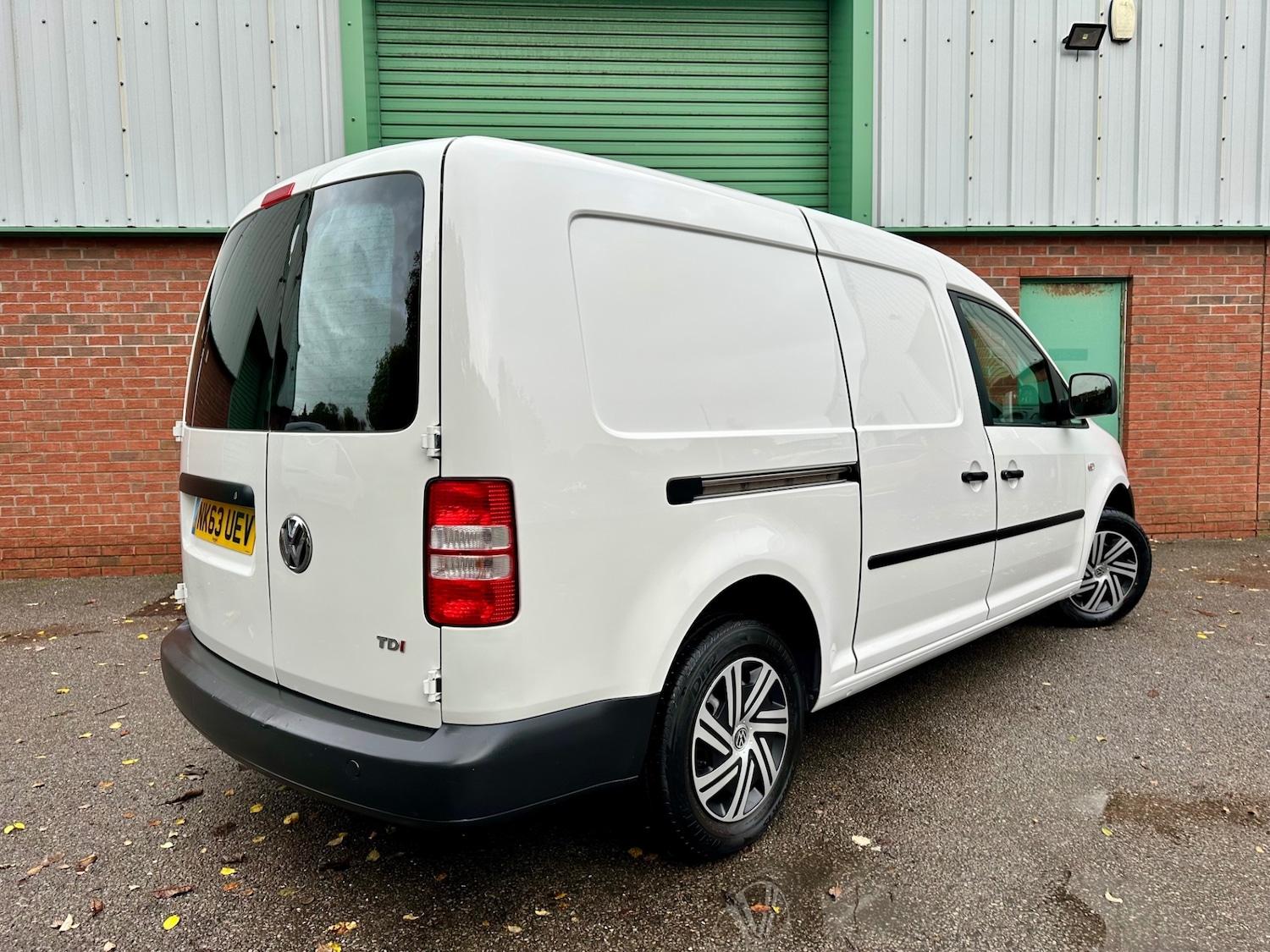 Used Volkswagen Caddy Maxi 2013 for sale - 76427820: Photo 7