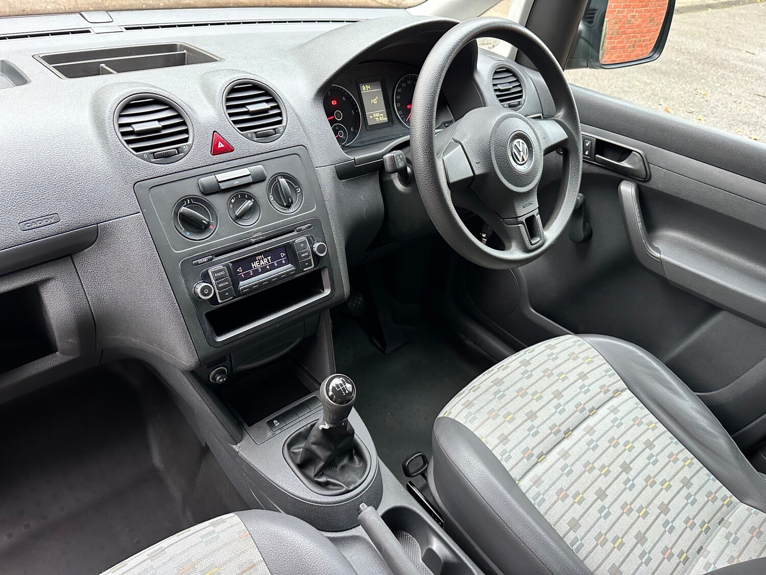 Used Volkswagen Caddy Maxi 2013 for sale - 76427820: Photo 8