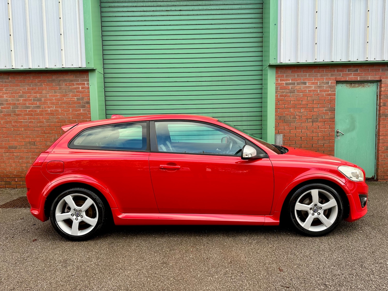 Used Volvo C30 2010 for sale - 77220604: Photo 13