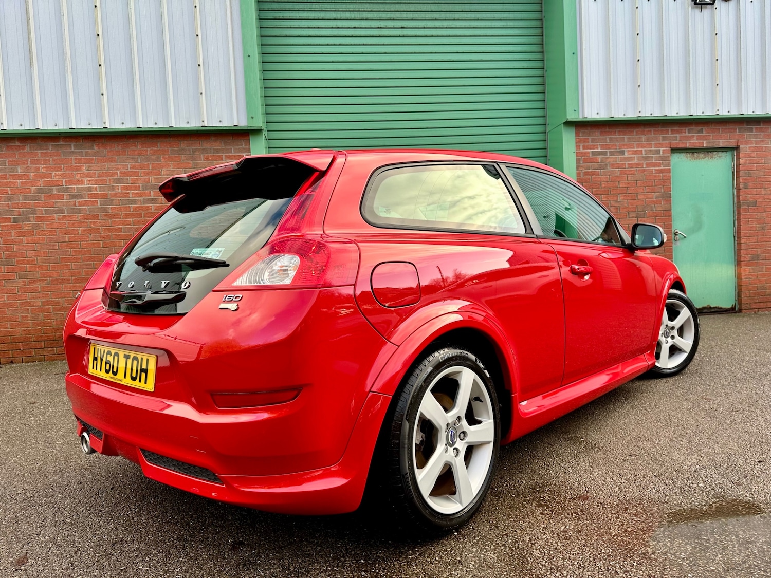 Used Volvo C30 2010 for sale - 77220604: Photo 8