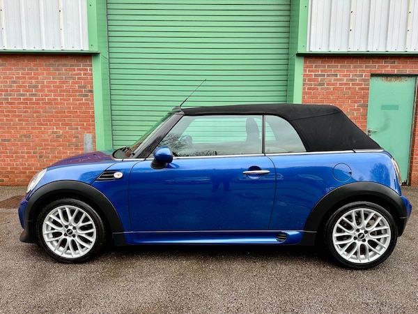 Used MINI Convertible 2013 for sale - 73657584: Photo 8