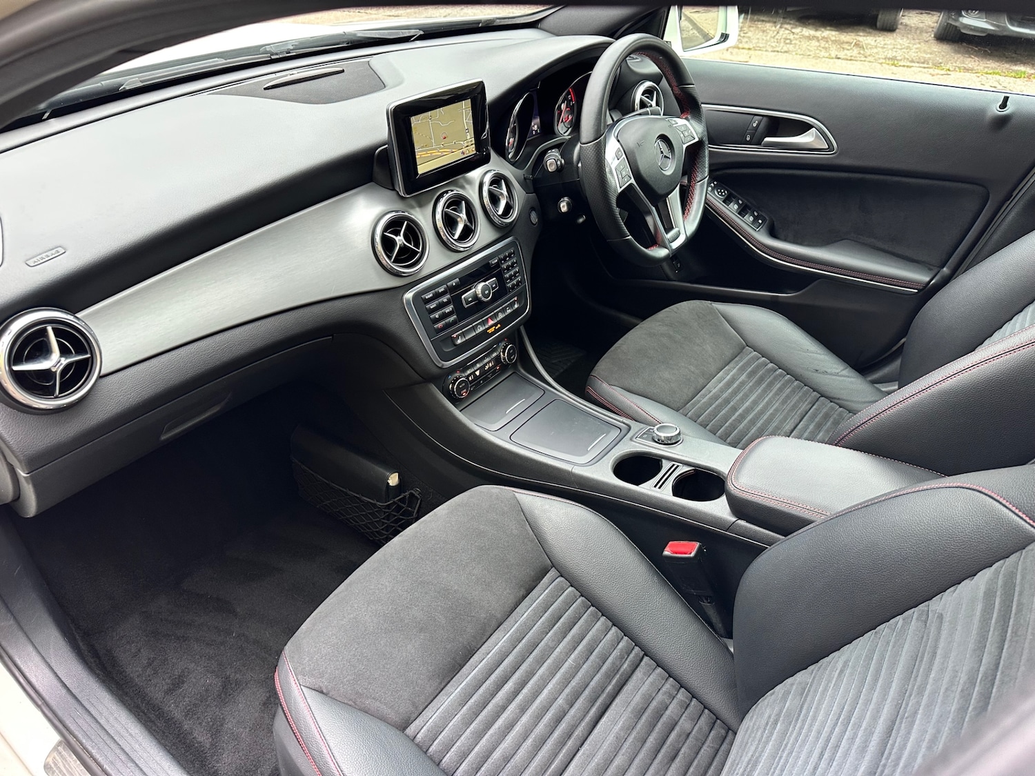 Used Mercedes-Benz GLA 2015 for sale - 77239941: Photo 16