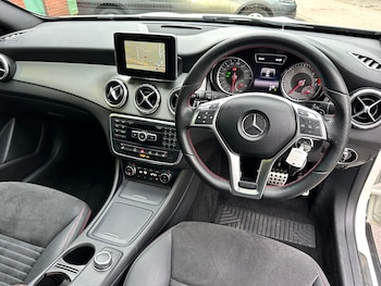 Used Mercedes-Benz GLA 2015 for sale - 77239941: Photo