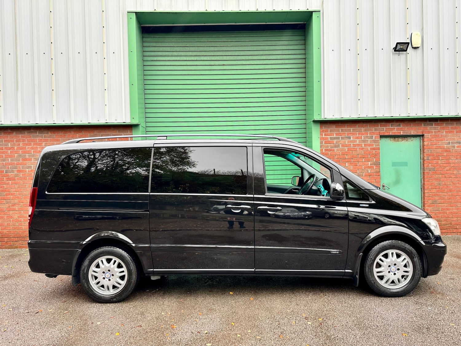 Used Mercedes-Benz Viano 2012 for sale - 76497739: Photo 11