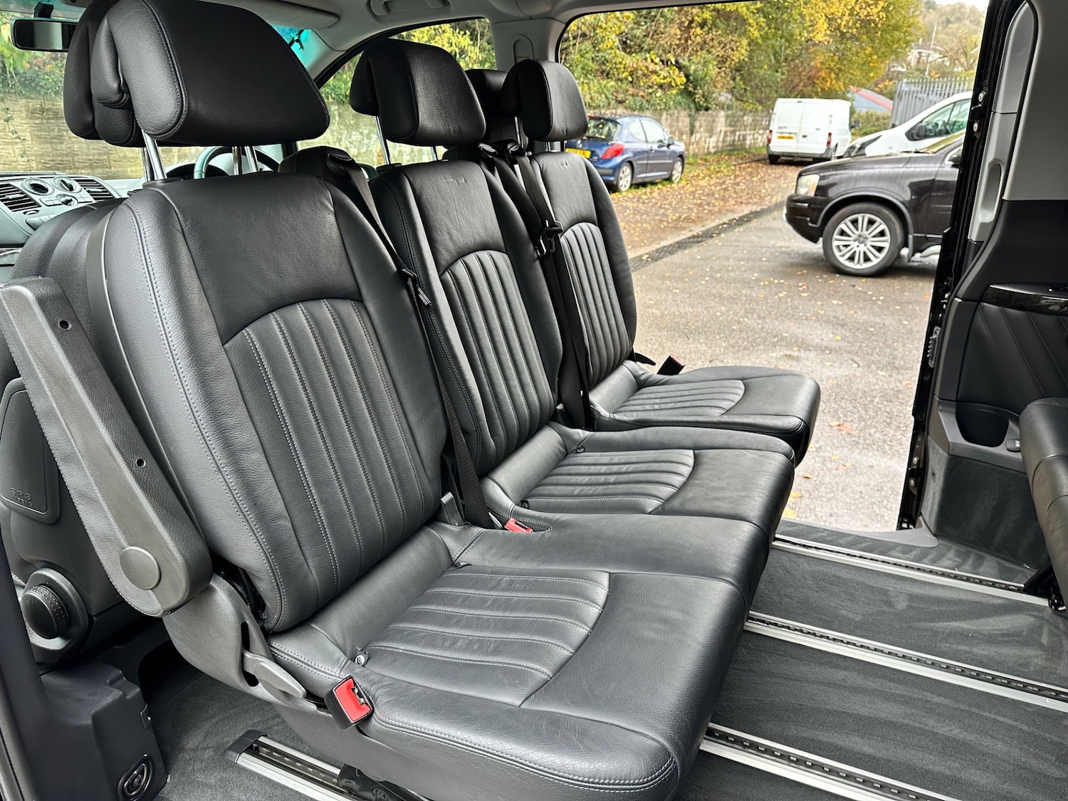 Used Mercedes-Benz Viano 2012 for sale - 76497739: Photo 4