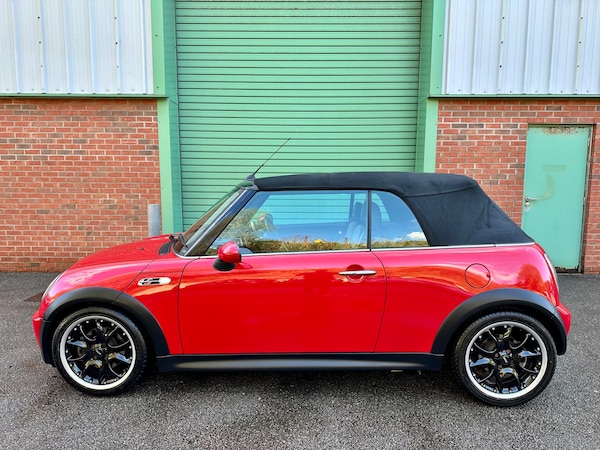 Used MINI Convertible 2007 for sale - 74427313: Photo 12