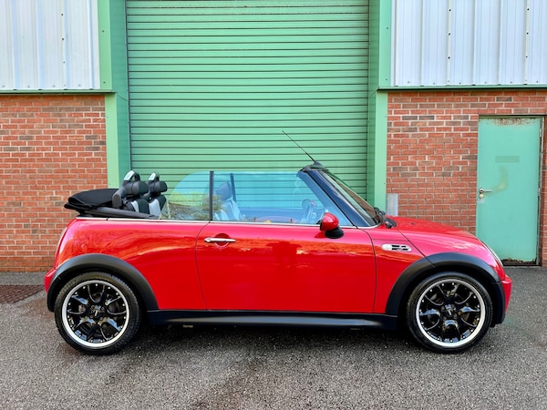 Used MINI Convertible 2007 for sale - 74427313: Photo 13