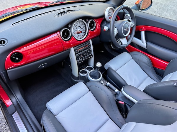 Used MINI Convertible 2007 for sale - 74427313: Photo 16