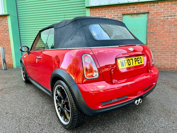 Used MINI Convertible 2007 for sale - 74427313: Photo 6
