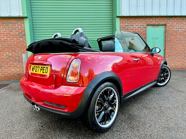 Used MINI Convertible 2007 for sale - 74427313: Photo 8