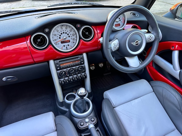 Used MINI Convertible 2007 for sale - 74427313: Photo 9