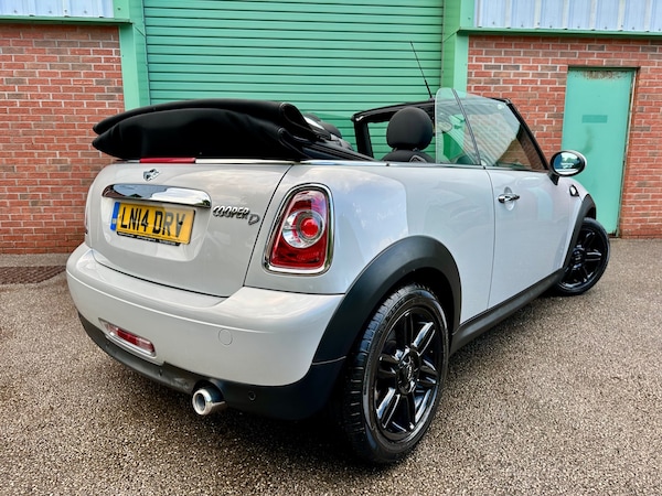 Used MINI Convertible 2014 for sale - 74240176: Photo 6