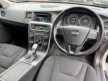 Used Volvo V60 2012 for sale - 78243384: Photo