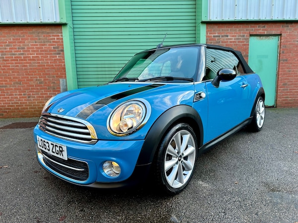 Used MINI Convertible 2014 for sale - 72888956: Photo 6