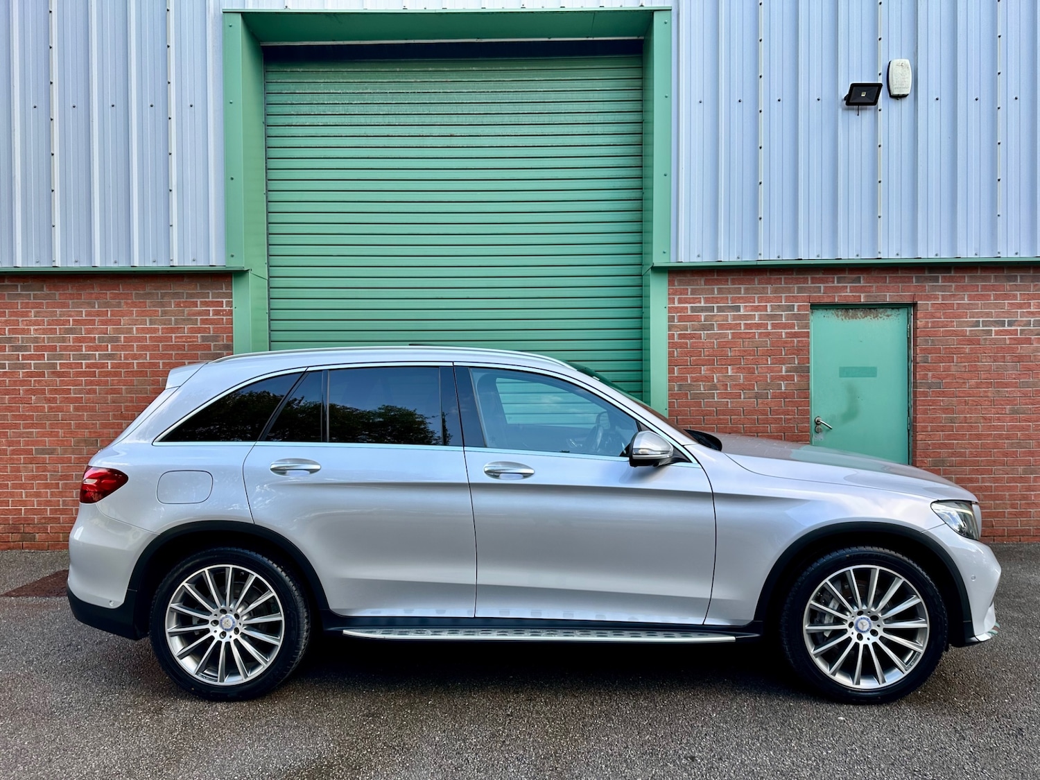Used Mercedes-Benz GLC 2015 for sale - 76165238: Photo 6
