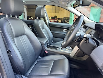 Used Land Rover Discovery Sport 2015 for sale - 75740737: Photo