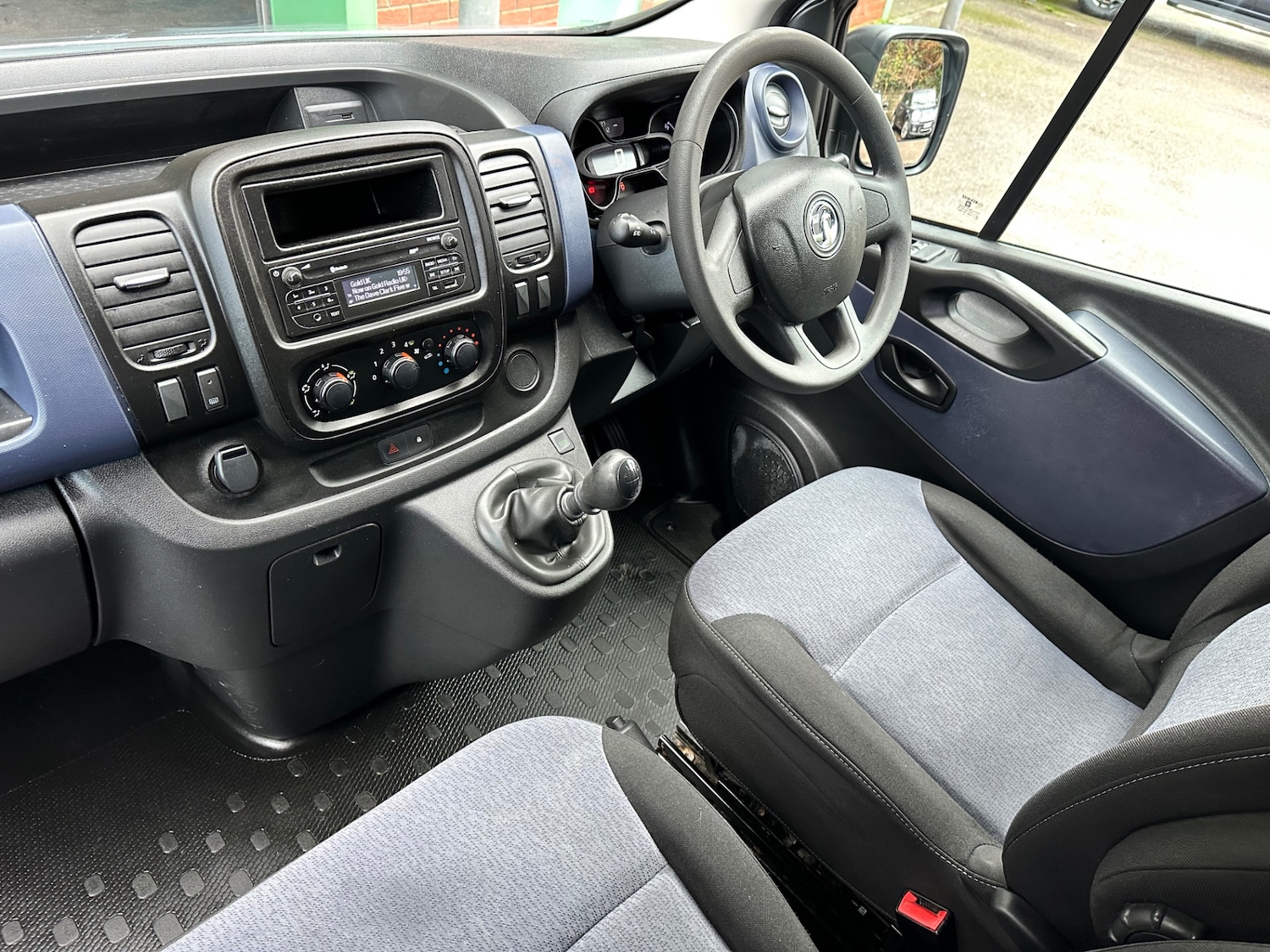 Used Vauxhall Vivaro 2015 for sale - 76751473: Photo 10