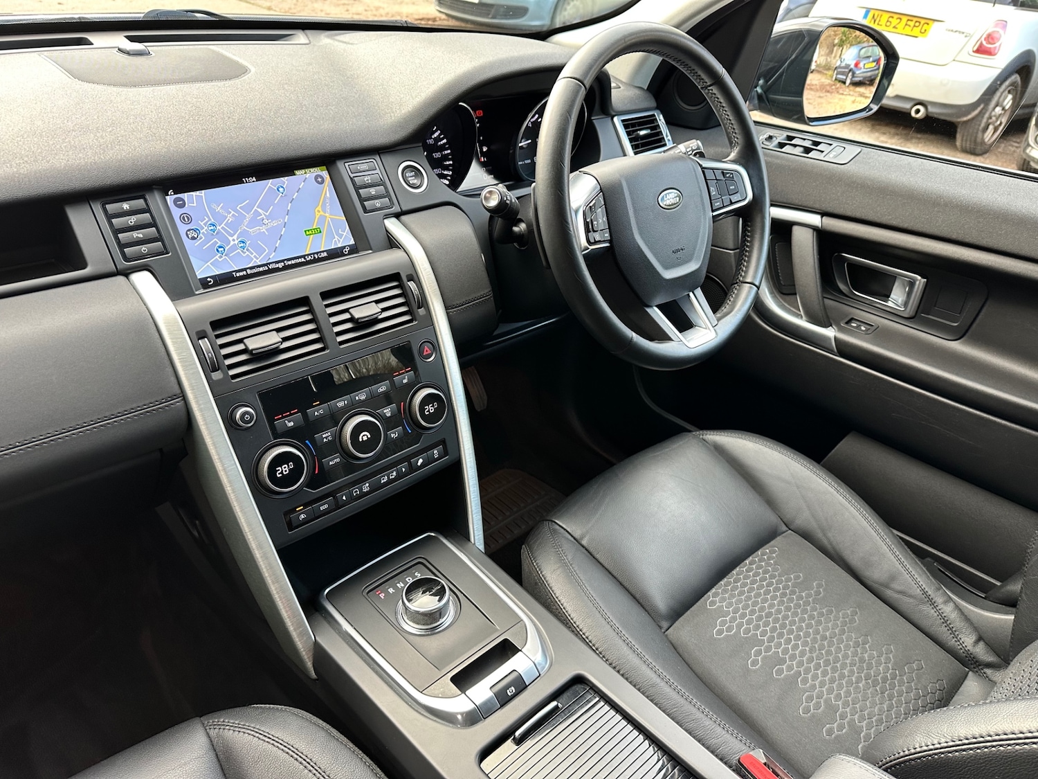 Used Land Rover Discovery Sport 2015 for sale - 77057123: Photo 12