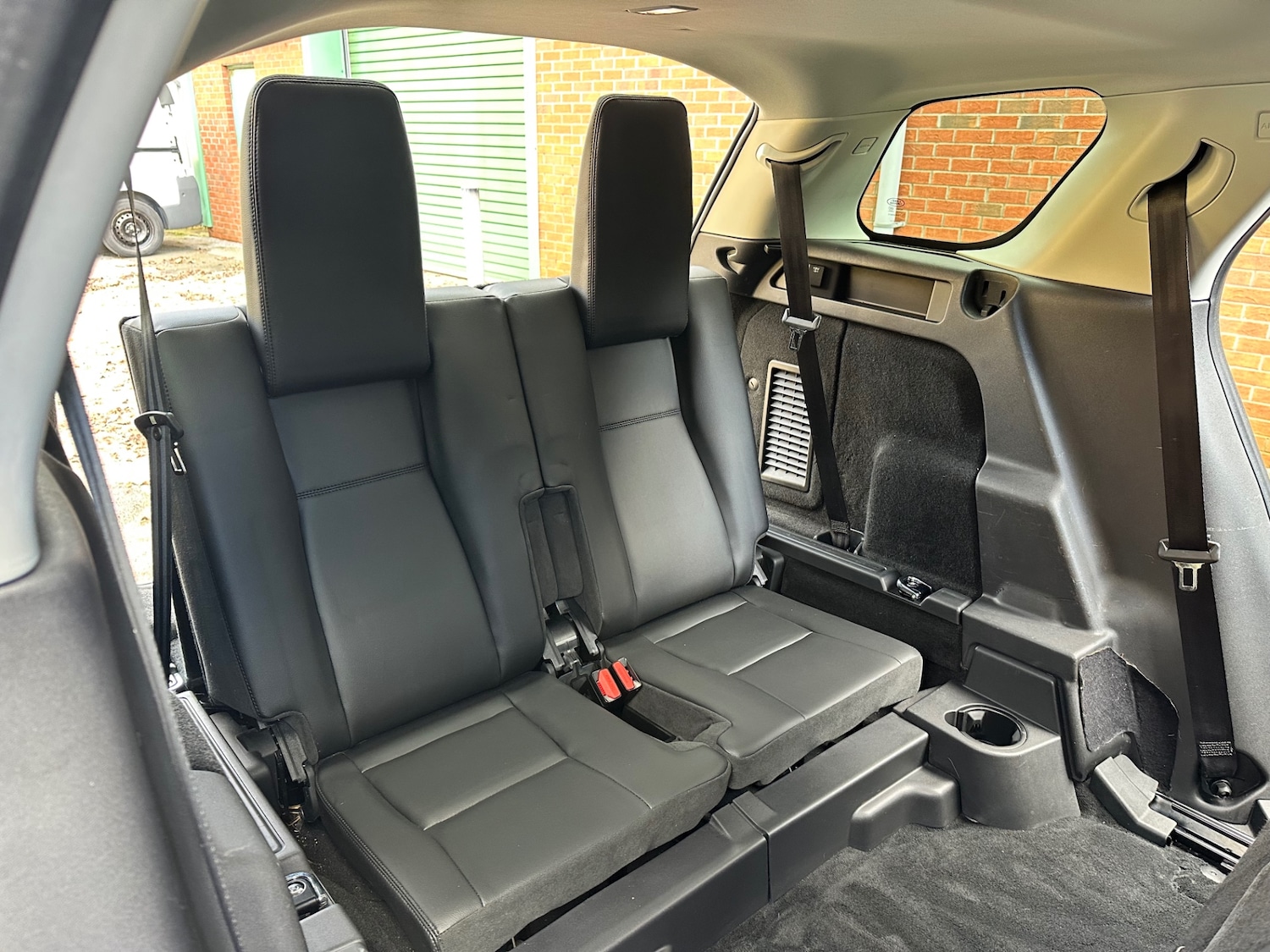 Used Land Rover Discovery Sport 2015 for sale - 77057123: Photo 5