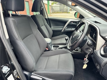 Used Toyota RAV4 2016 for sale - 78563609: Photo