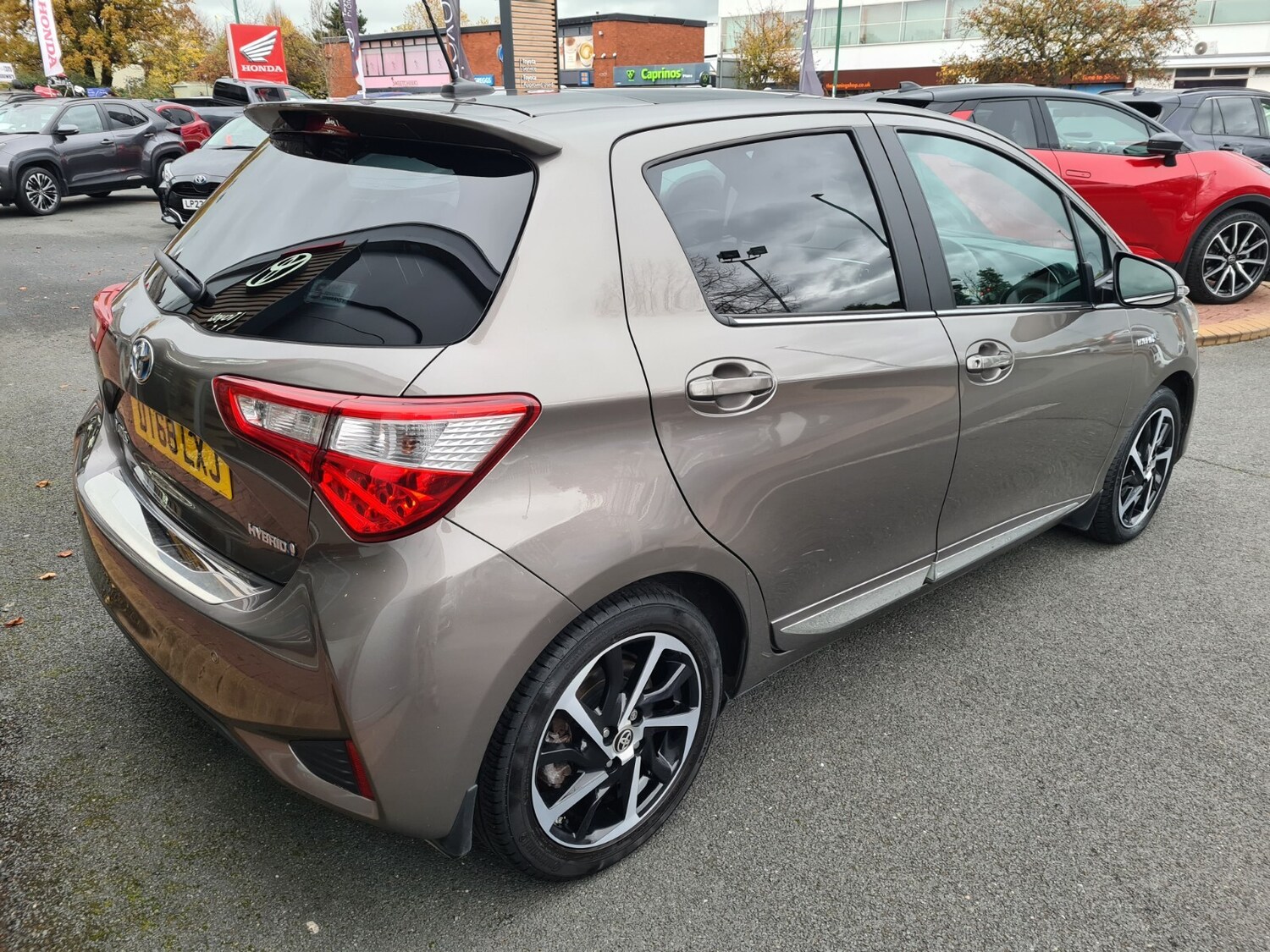 Used Toyota Yaris 2019 for sale - 76474897: Photo 8