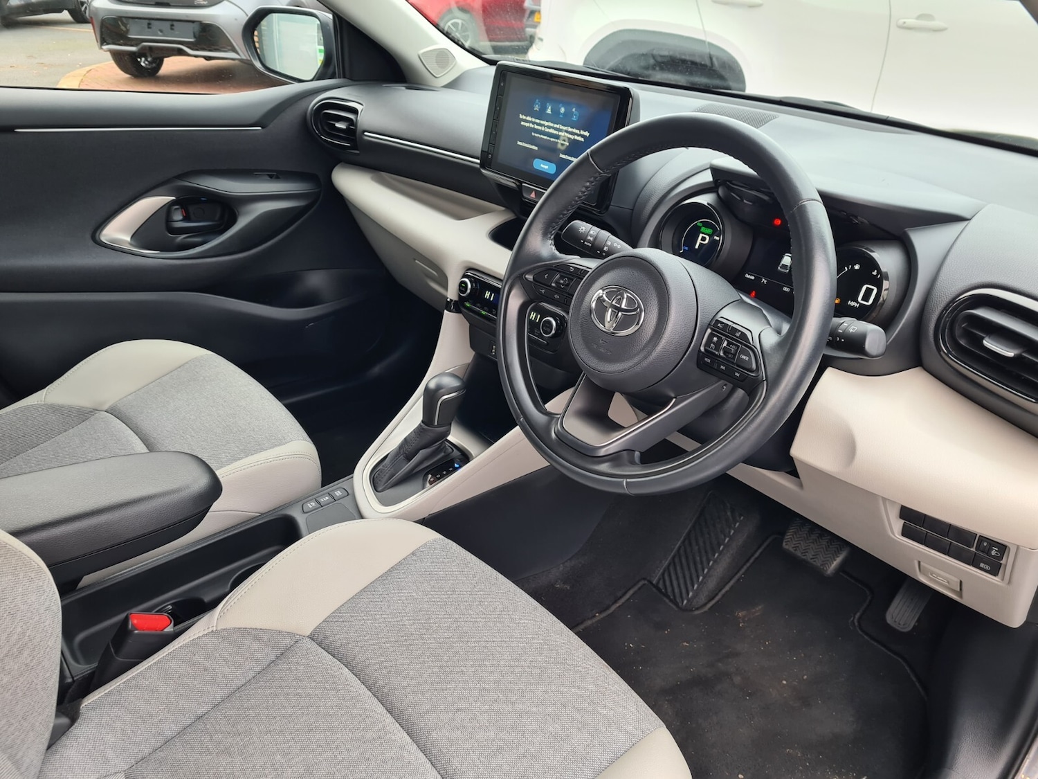 Used Toyota Yaris 2022 for sale - 77075545: Photo 10