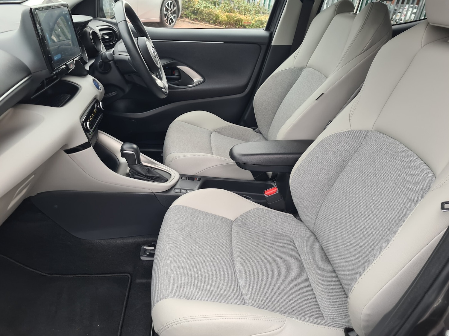 Used Toyota Yaris 2022 for sale - 77075545: Photo 21