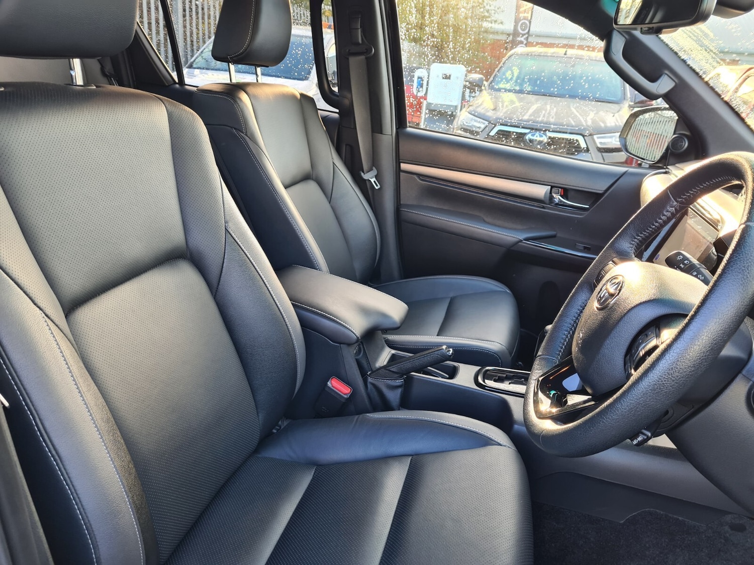 Used Toyota Hilux 2025 for sale - 77019850: Photo 16