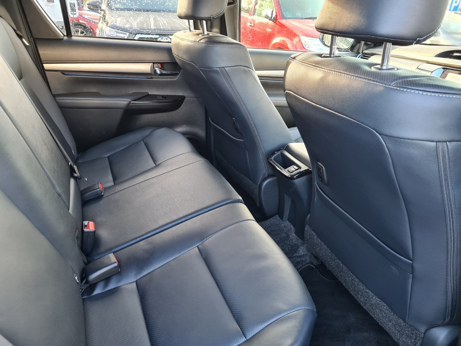 Used Toyota Hilux 2025 for sale - 77019850: Photo 17