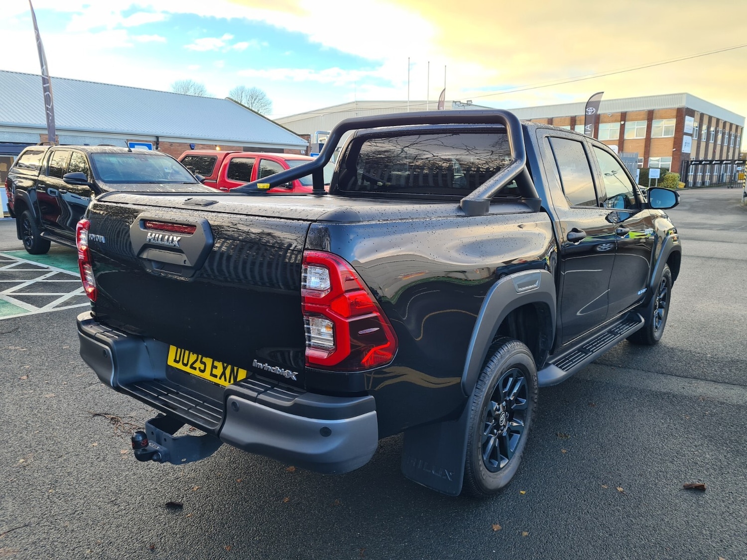 Used Toyota Hilux 2025 for sale - 77019850: Photo 7