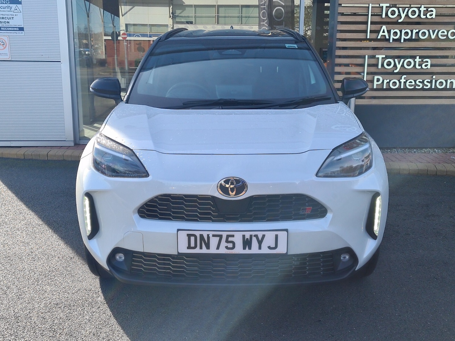 Used Toyota Yaris Cross 2025 for sale - 77710918: Photo 2