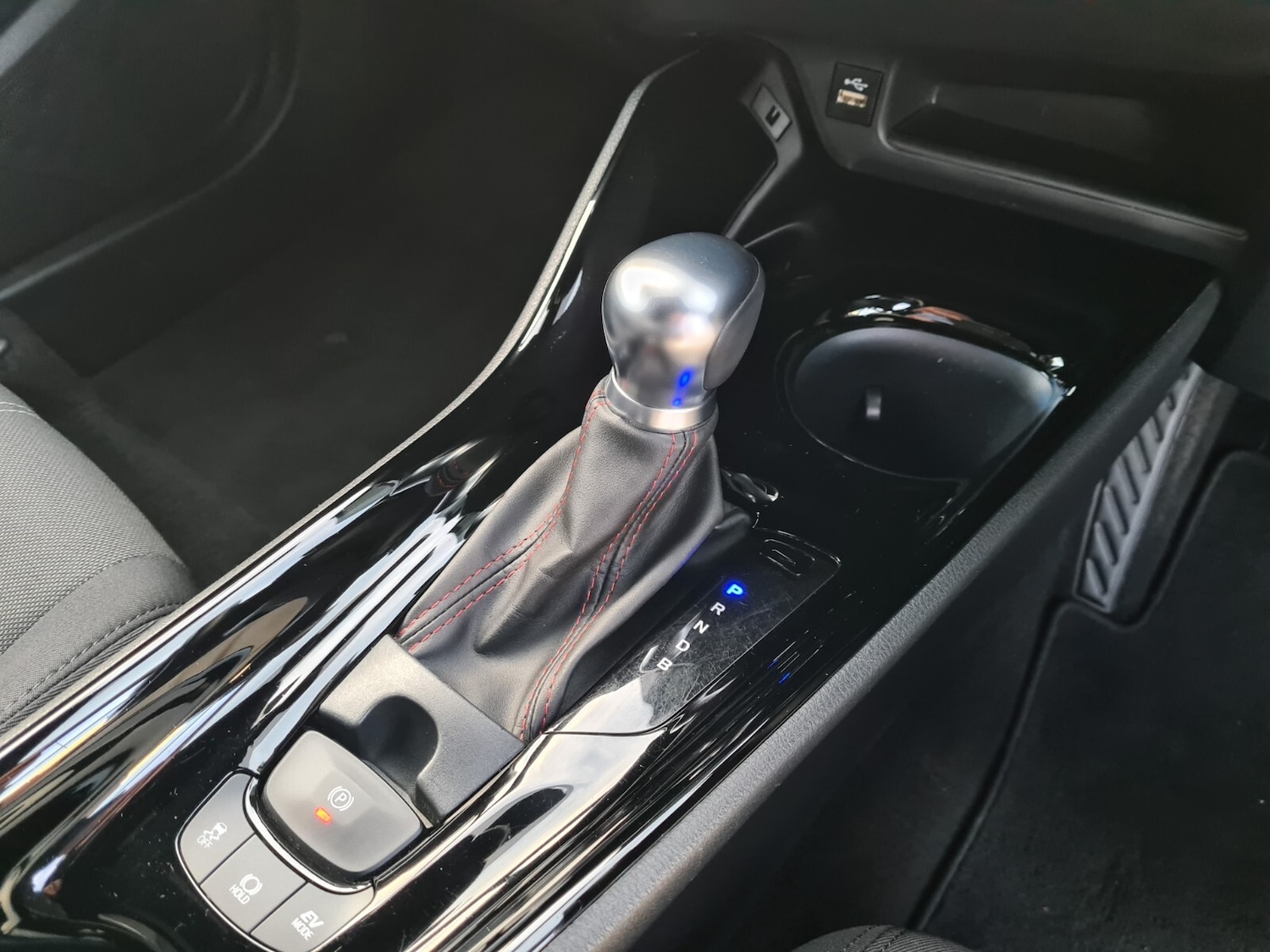 Used Toyota C-HR 2022 for sale - 77193609: Photo 16