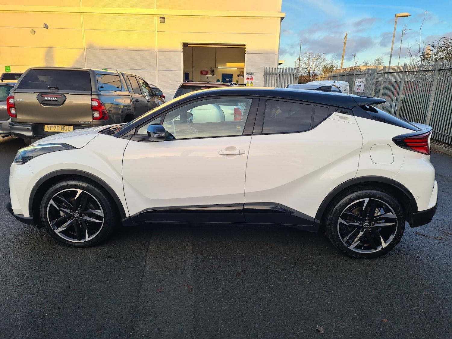 Used Toyota C-HR 2022 for sale - 77193609: Photo 4