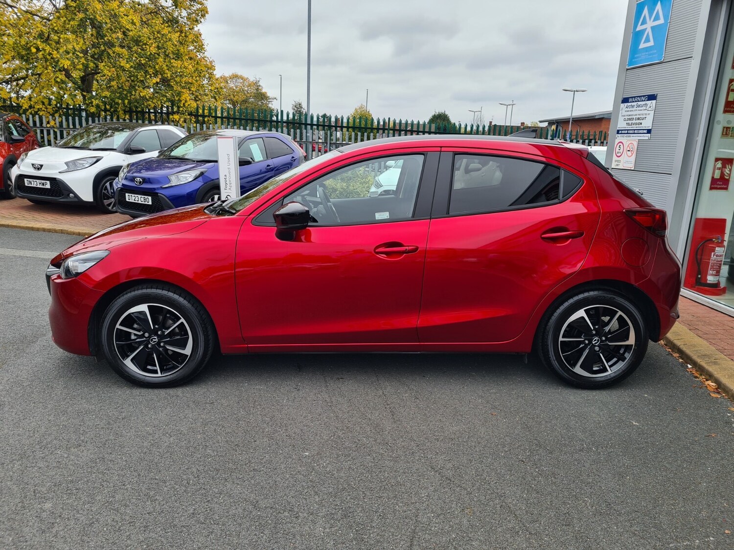 Used Mazda Mazda2 2024 for sale - 76856356: Photo 8