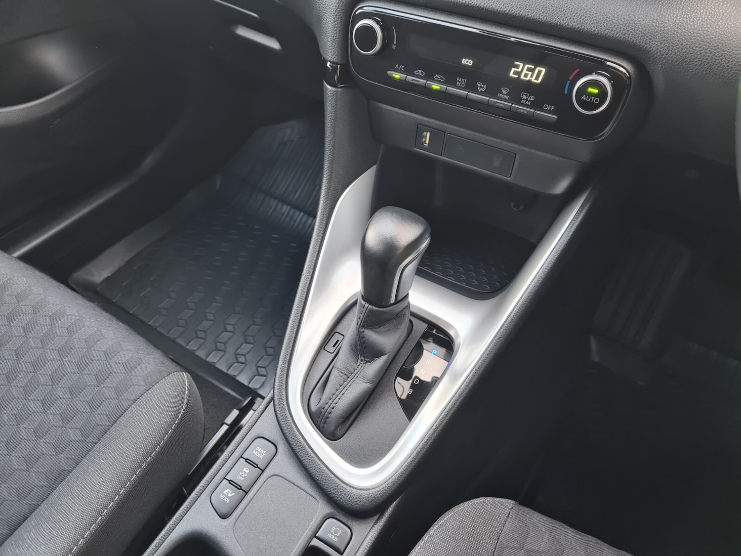 Used Toyota Yaris 2021 for sale - 76623597: Photo 15