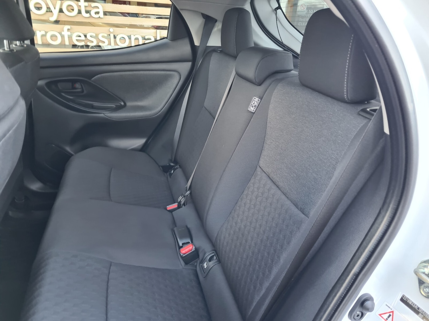 Used Toyota Yaris 2021 for sale - 76623597: Photo 20